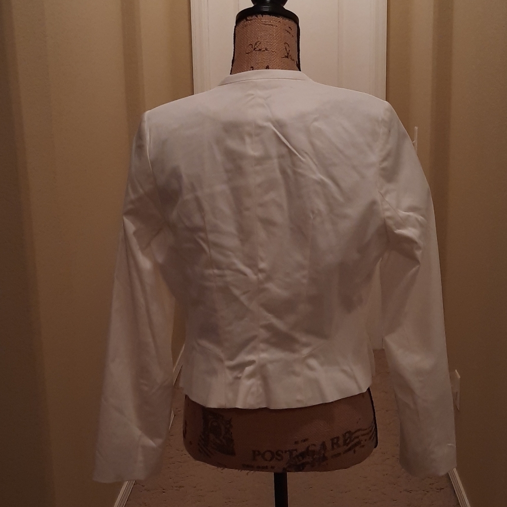 White Jacket - Picture 2 of 5